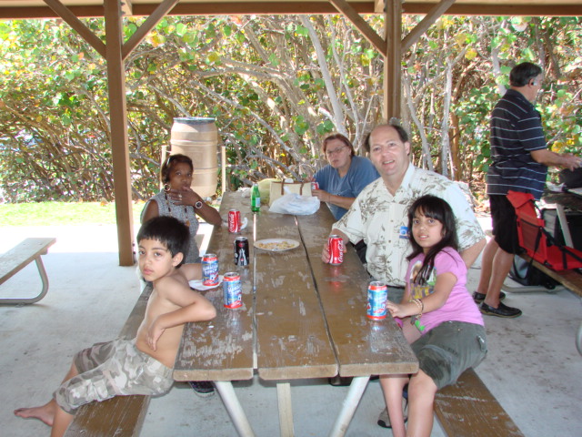 JTRG Picnic 041011 (4).JPG